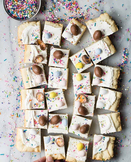 Easter Sugar Cookie Bars - Foodness Gracious