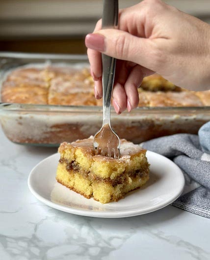 Honey Bun Cake
