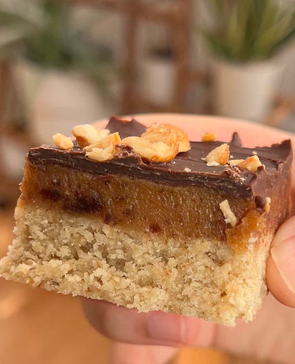 Date caramel bars 