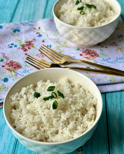 11 Minute Fluffy Microwave Rice 