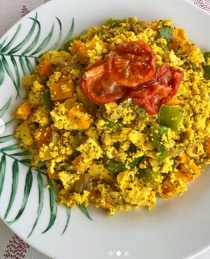 TOFU REVUELTO CON VERDURAS