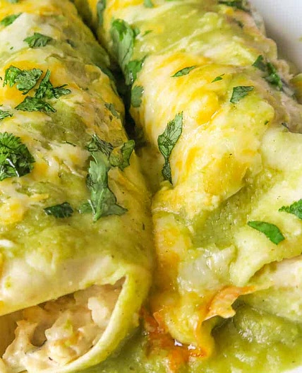 Green Enchiladas with Chicken {Enchiladas Verdes}