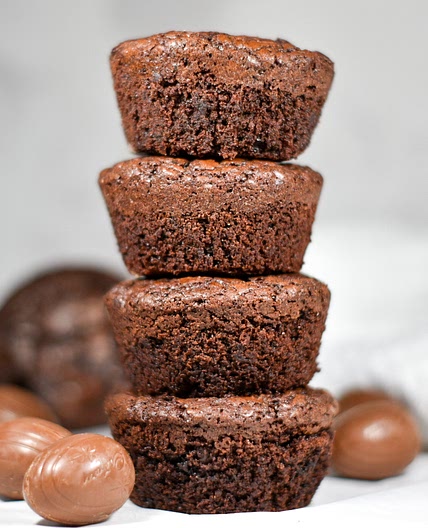 Cadbury Egg Brownie Cups