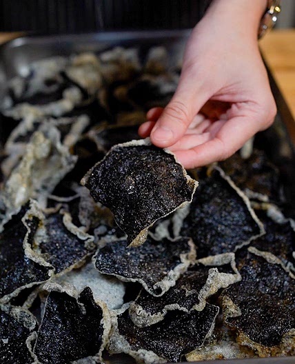 Seaweed Rice Paper Chips (Gim Bugak)