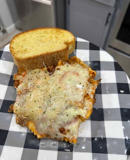 Cheesy Ravioli Bake