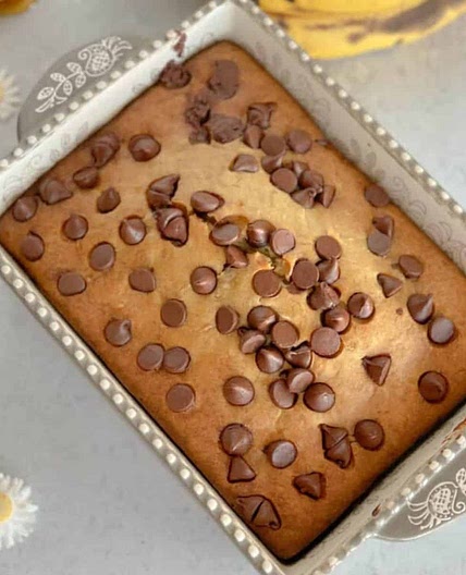 Easy One Bowl Banana Bread