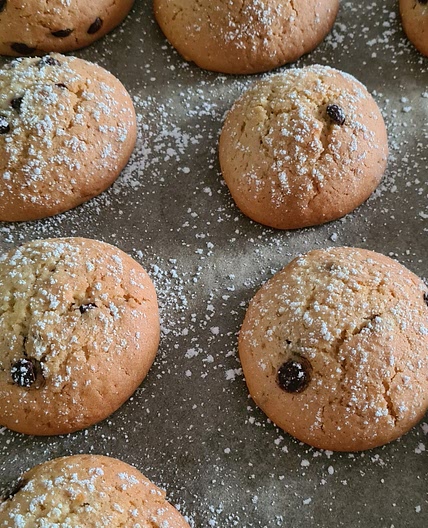 Biscotti arancia e gocce di cioccolato