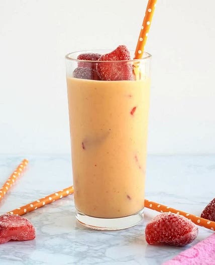 Strawberry and mango smoothie
