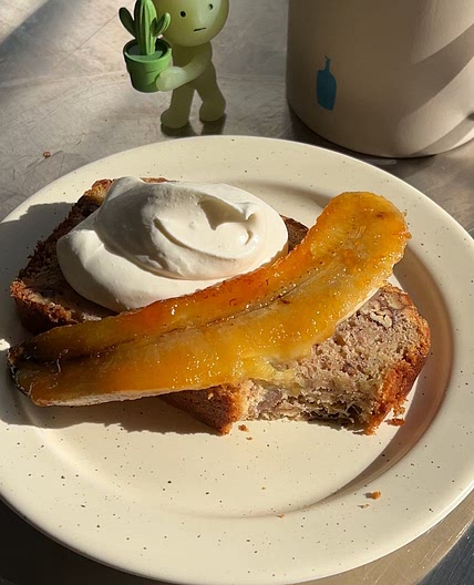 Miso brown butter banana bread 🍌