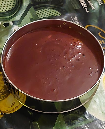 Simple chocolate cheesecake