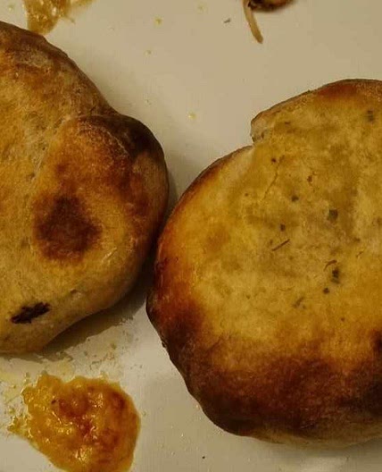 Pizza hot pockets