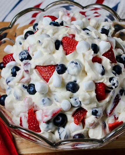 Berry Cheesecake Salad