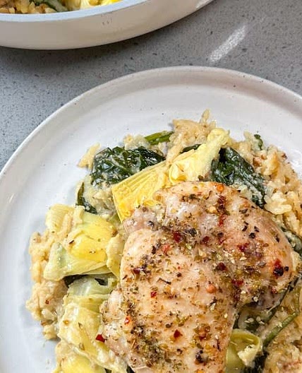 One Pot Spinach and Artichoke Chicken and Rice