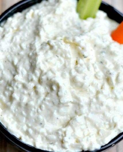 Cucumber Cottage Cheese Dip
