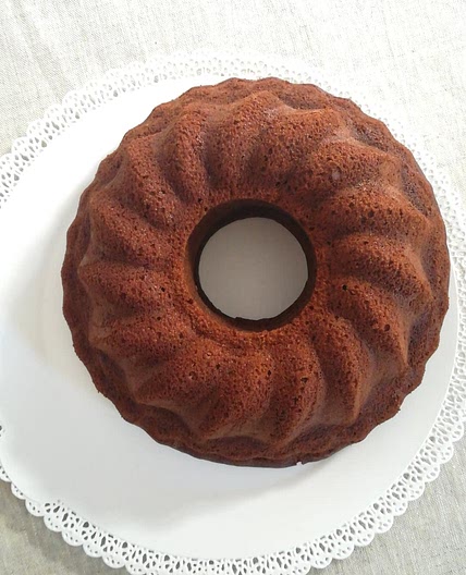 Ciambella con gocce di cioccolato