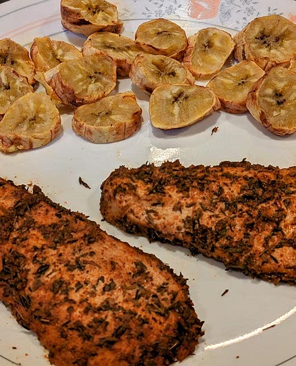 Marinated Chicken with Fried Plantains