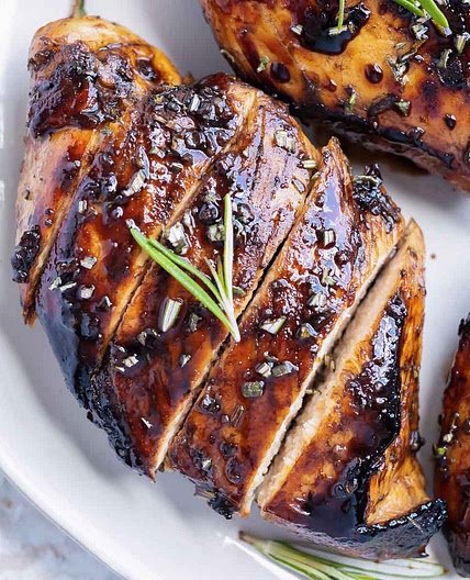 Balsamic Chicken Recipe (Honey Glazed)