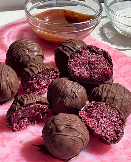 Raspberry Ripe Protein Balls