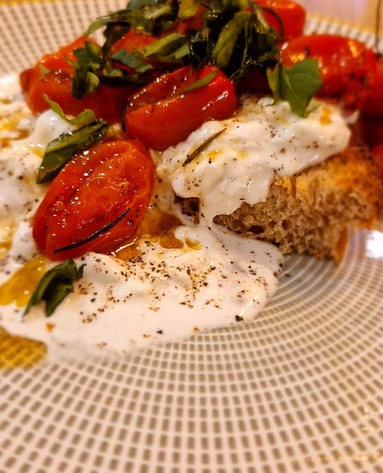 Burrata et tomates rôties