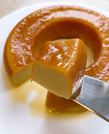 CARAMEL BREAD PUDDING
