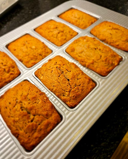 Applesauce Oatmeal Bread