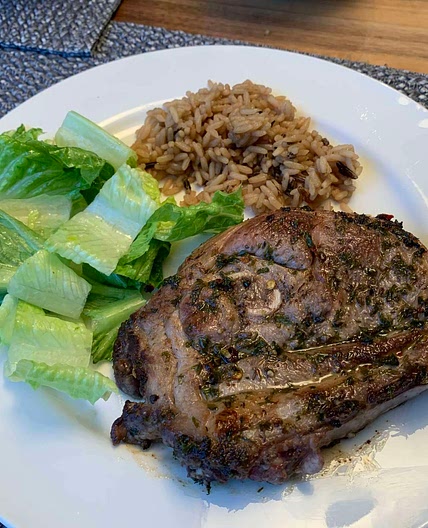 Lamb Chops Sizzled with Garlic