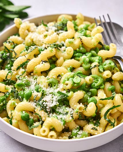 Spring pasta with peas and mint