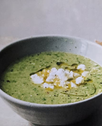 Courgette, pea and basil soup