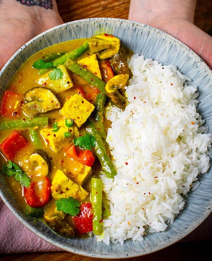 Veg protein yellow thai curry