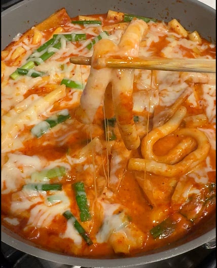 Tteokbokki - Korean rice cakes