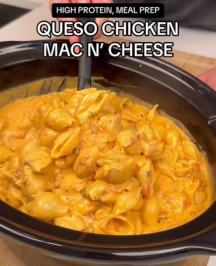 Queso Chicken Mac n’ Cheese - Slow Cooker
