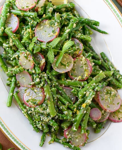 Blanched Asparagus Salad With Mint Gremolata