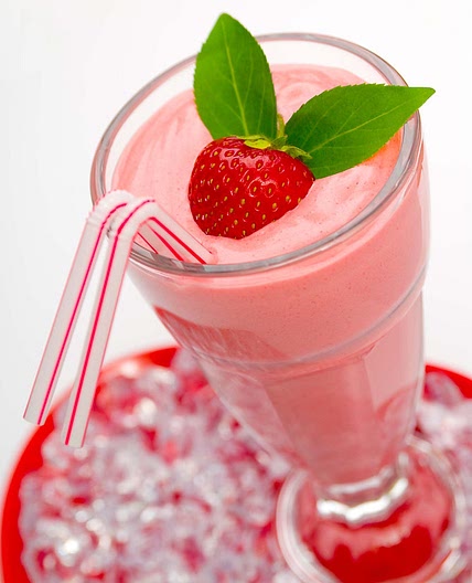 Deliciously Healthy Vegan Strawberry Milkshake Recipe