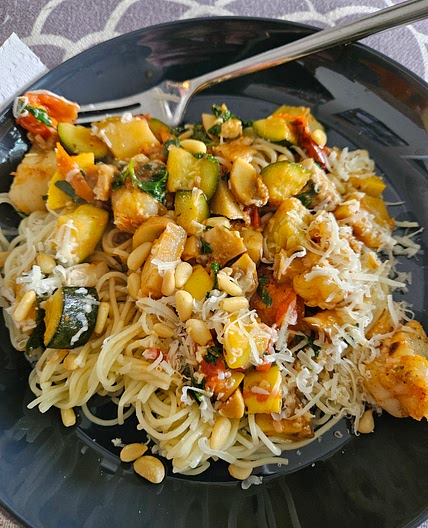Fresh Veggie and Shrimp Capalini