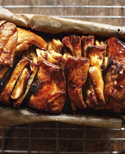 Zimtbrot mit Äpfeln