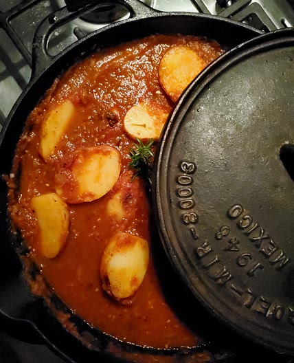 papas medio bravas