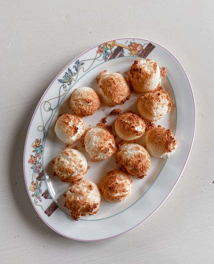 Coconut macaroons 
