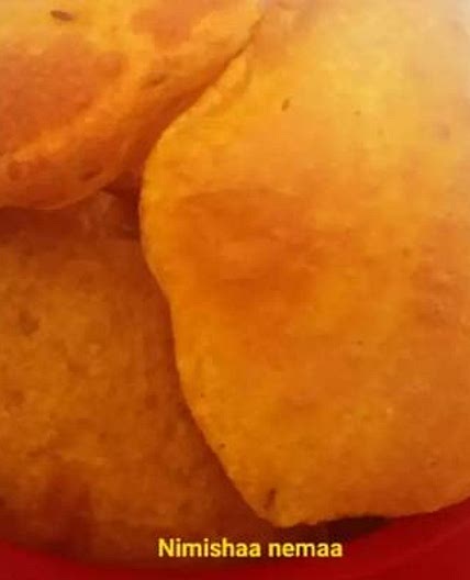 आलू की पूरी (aloo ki puri recipe in hindi)