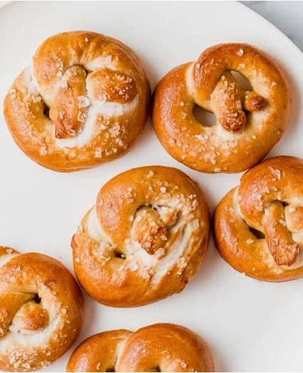 Sourdough pretzels