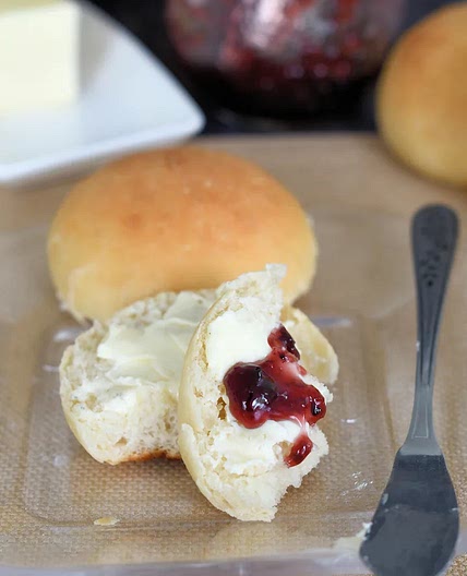 Sourdough Dinner Rolls