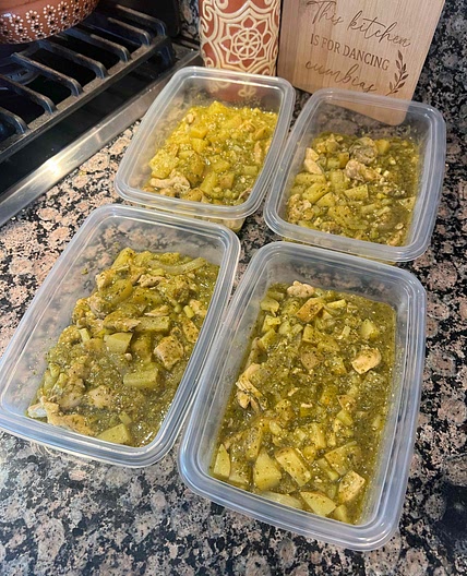Pollo con Papás en Salsa Verde