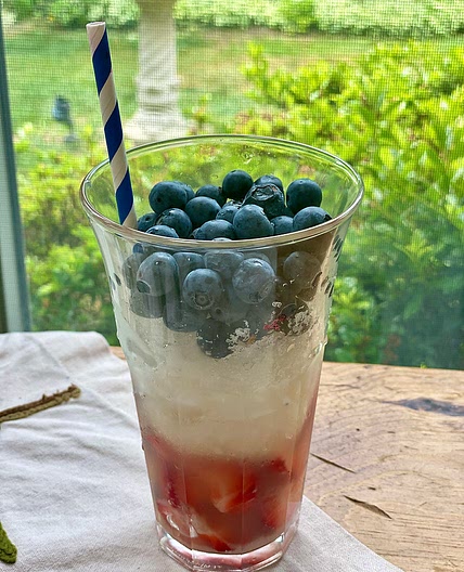 Festive Frozen Lemonade 💙 | Veginner Cooking