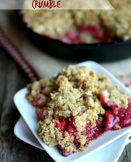 Strawberry-Banana Crumble