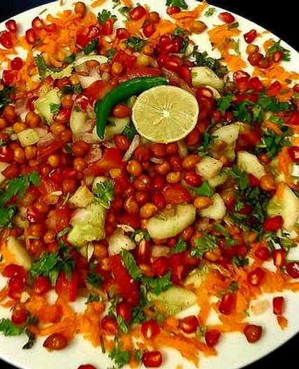 वेज काला चना चाट (veg kala chana chaat recipe in Hindi)