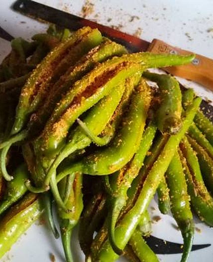 हरे मिर्च का अचार (hare mirch ka achar recipe in Hindi)