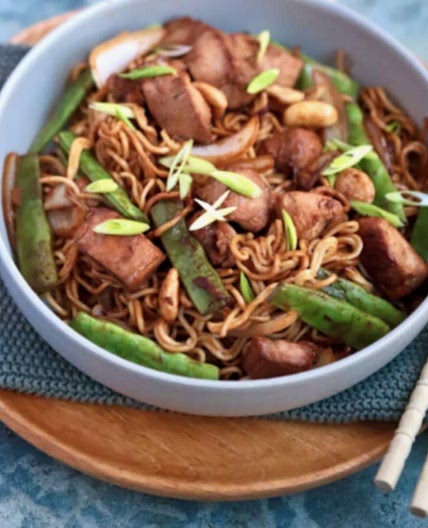 Chinese Almond Chicken Noodles