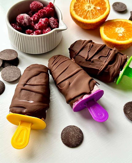 Frozen Chocolate Yogurt Pops