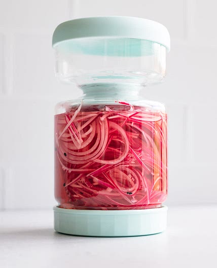 No-Cook Pickled Onions Without Sugar