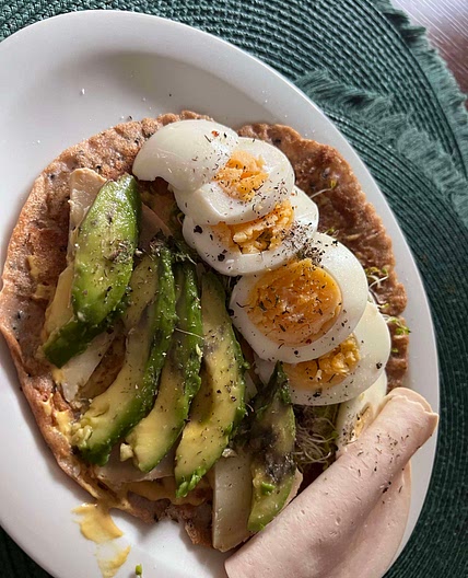 Breakfast flatbread