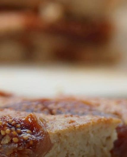 Baked Oatmeal with Dried Figs